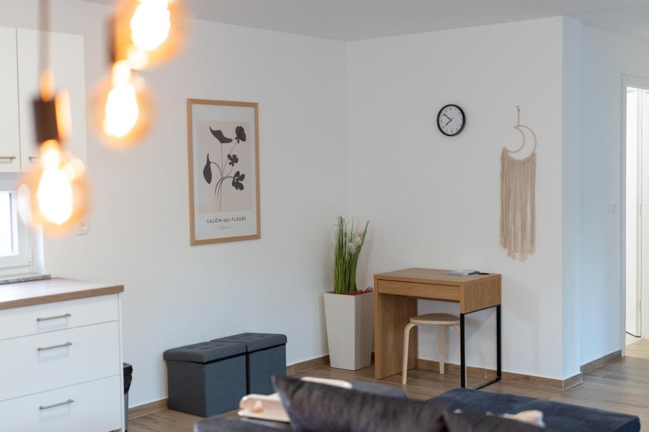 Number One Apartments Вир Екстериор снимка