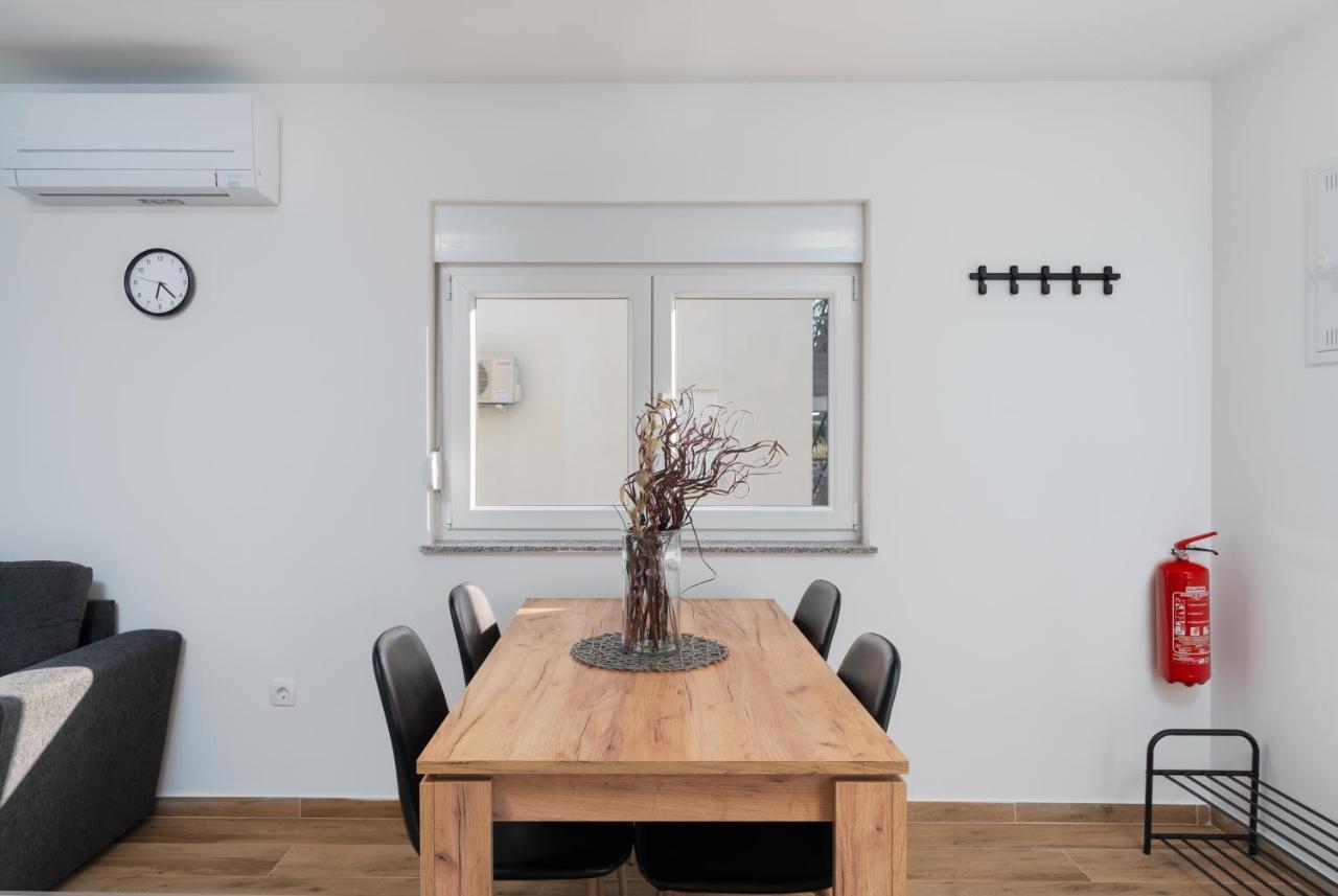Number One Apartments Вир Екстериор снимка
